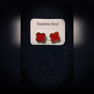 Stainless steel red gold clover erring
